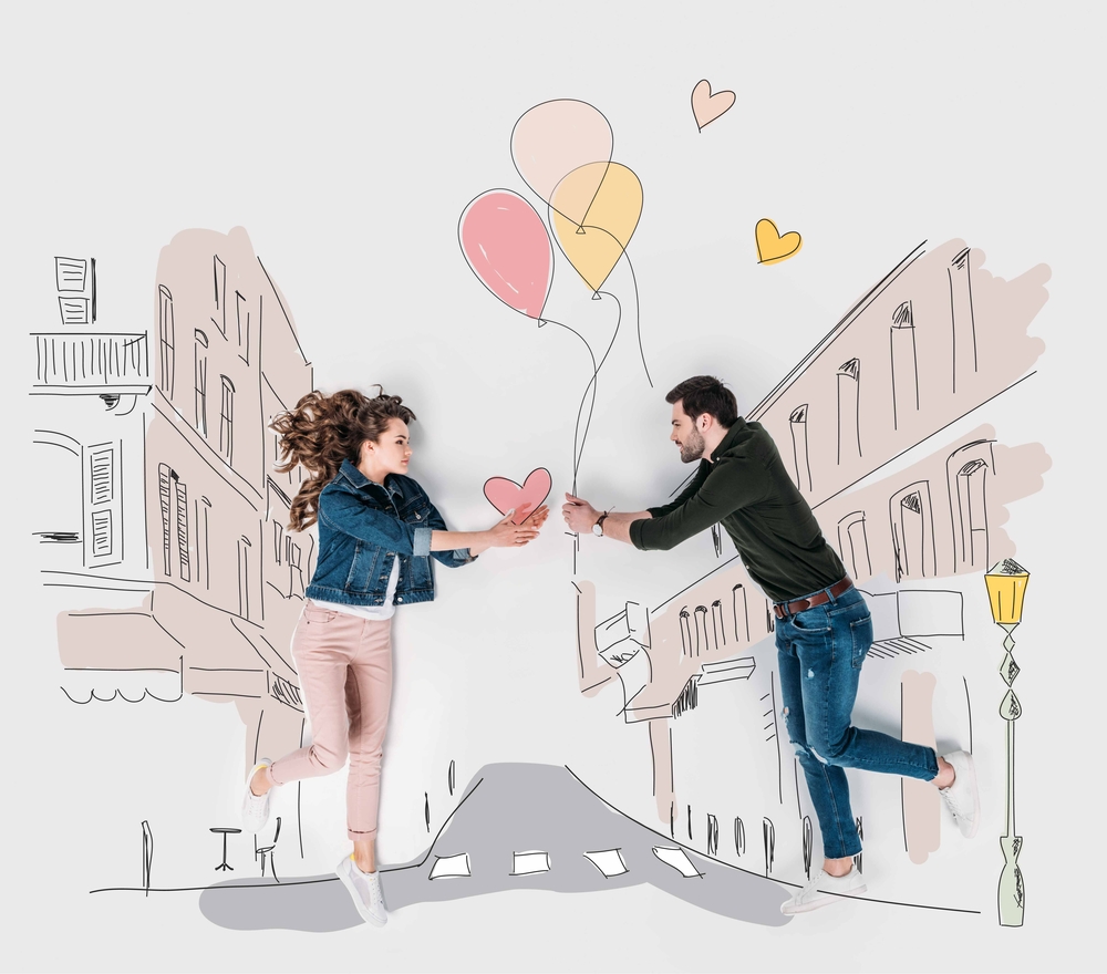 pareja dando regalo el dia de san valentin 2023